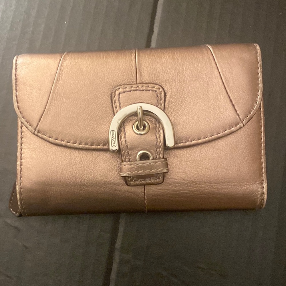 COACH BIfold multi section wallet. Color: Bronze LEATHER. Authentic.